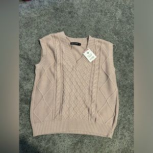 Moon & Madison, small, mauve sweater vest